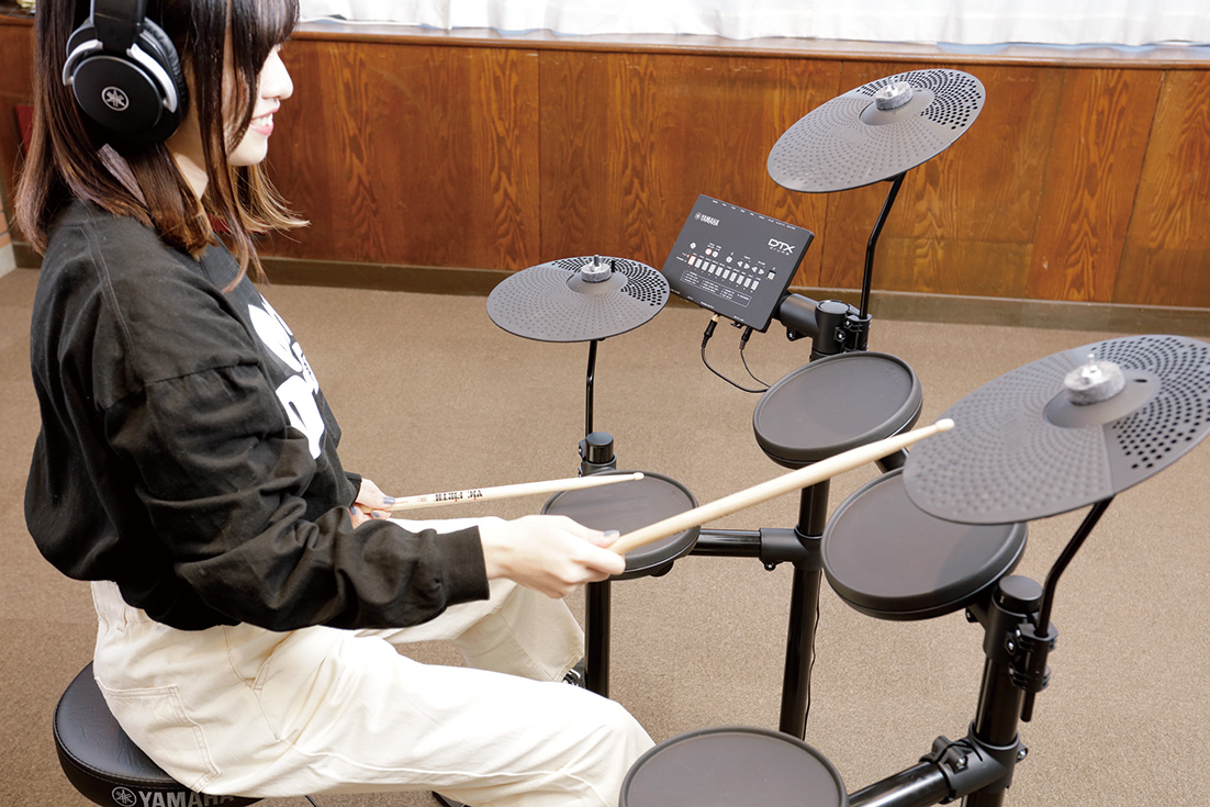 https://drumsmagazine.jp/special/electronic-drums-dtx402ks/